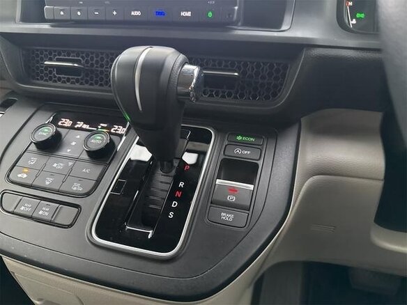 2023 Honda Stepwgn VI, белый, 1730000 рублей - вид 13