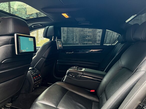 2014 BMW 7 серии Long 750Li xDrive V (F01/F02/F04) Рестайлинг, чёрный, 1650000 рублей - вид 20