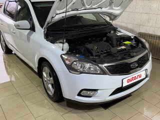 2011 Kia Ceed I Рестайлинг, белый, 600000 рублей, вид 3