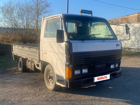 1989 Mazda Titan, белый, 520000 рублей, вид 2