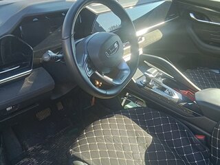 2024 Geely Monjaro I, чёрный, 3600000 рублей, вид 5