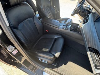 2017 BMW 5 серии 530i xDrive VII (G30/G31/G38), чёрный, 3380000 рублей, вид 4