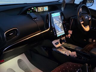 2017 Toyota Prius PHV ZVW52 IV (XW50), белый, 2500000 рублей, вид 5