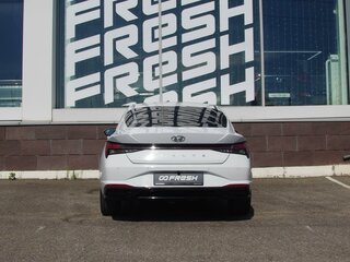 2020 Hyundai Avante VII, белый, 1699000 рублей, вид 4