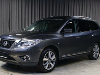 Nissan Pathfinder IV