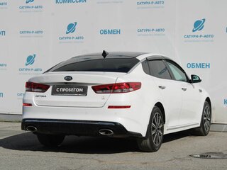 2019 Kia Optima IV Рестайлинг, белый, 1990000 рублей, вид 5