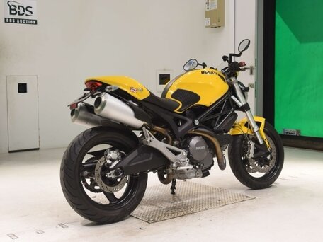 2012 Ducati Monster 696, жёлтый, 380000 рублей, вид 5