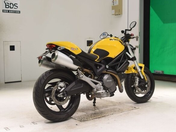 2012 Ducati Monster 696, жёлтый, 380000 рублей - вид 4