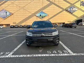 2022 Volkswagen Tharu I, чёрный, 1700000 рублей, вид 2