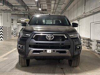 2025 Toyota Hilux VIII Рестайлинг 2, чёрный, 6890000 рублей, вид 2