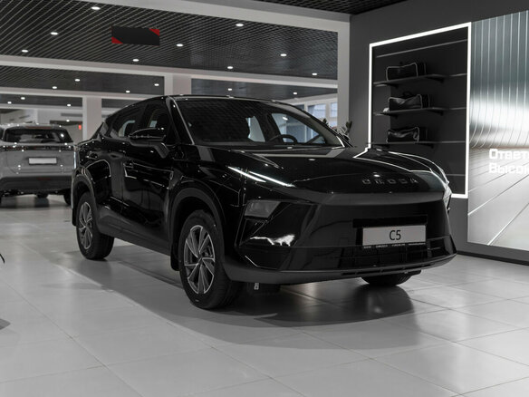 2026 Omoda C5 II, чёрный, 2399000 рублей - вид 1