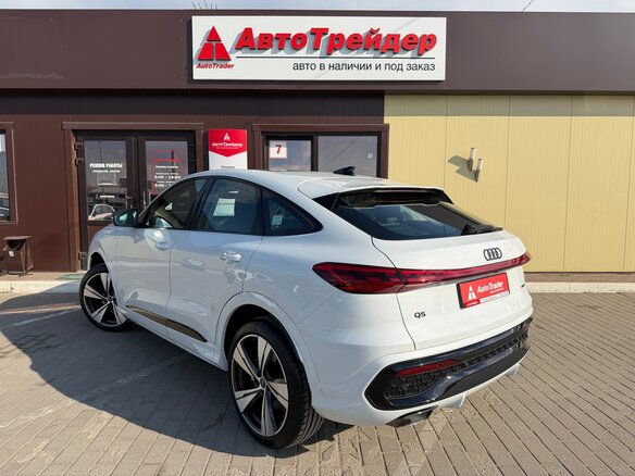 2025 Audi Q5 Sportback TFSI quattro S tronic II (GU), белый, 7800000 рублей - вид 5