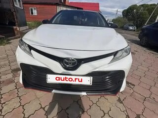 2020 Toyota Camry VIII (XV70), белый, 2900000 рублей, вид 1