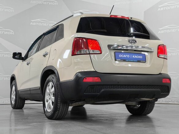 2009 Kia Sorento II, бежевый, 905000 рублей - вид 21