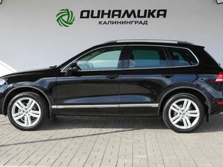 2011 Volkswagen Touareg II, чёрный, 1899000 рублей, вид 2