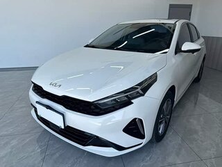 2022 Kia K3 II (China Market) Рестайлинг, белый, 1299000 рублей, вид 1