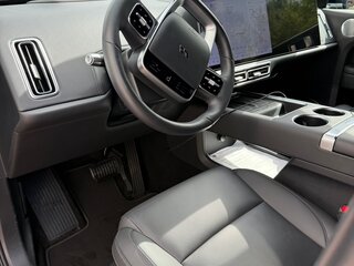 2025 Li Auto (Lixiang) L6 I, чёрный, 6100000 рублей, вид 5