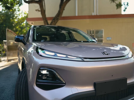 2026 Changan Qiyuan Q05 51.9 kWh II, бежевый, 2020222 рублей, вид 3