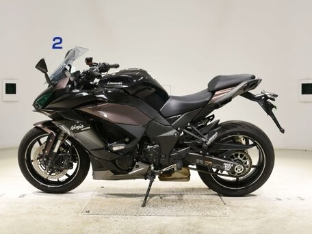 2023 Kawasaki Ninja 1000 SX, чёрный, 1078000 рублей, вид 1