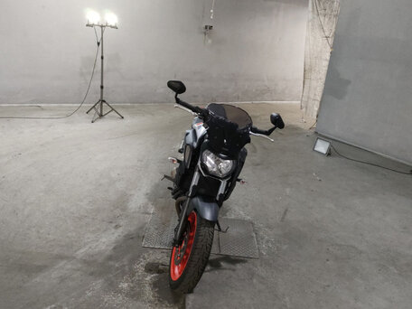 2019 Yamaha MT-07 (FZ-07), белый, 560000 рублей, вид 2