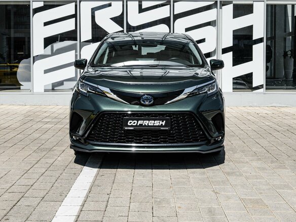 2021 Toyota Sienna IV, зелёный, 3960000 рублей - вид 2