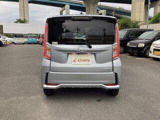 2022 Daihatsu Move VI Рестайлинг, серебристый, 820000 рублей, вид 3