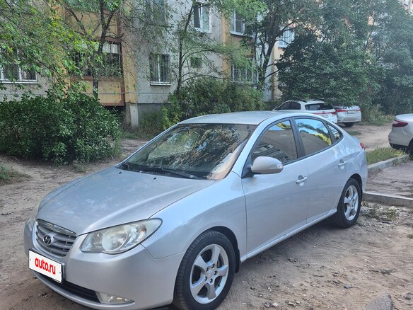 2011 Hyundai Elantra IV (HD), серебристый, 600000 рублей