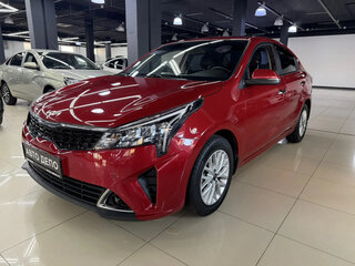 2021 Kia Rio IV Рестайлинг, красный, 1780000 рублей, вид 1