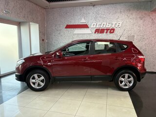 2011 Nissan Qashqai I Рестайлинг, красный, 1295000 рублей, вид 2