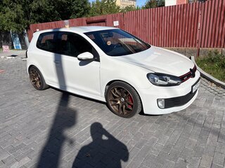 2009 Volkswagen Golf GTI VI, белый, 1375000 рублей, вид 2