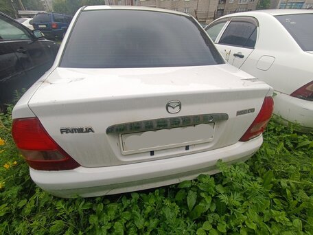 2002 Mazda Familia VIII (BJ), белый, 171000 рублей, вид 4