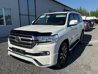 2015 Toyota Land Cruiser 200 Series Рестайлинг 2, белый, 5375000 рублей, вид 1