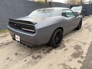 2015 Dodge Challenger III Рестайлинг 2, серый, 3580000 рублей, вид 4