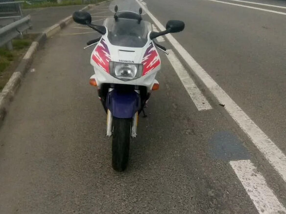 1993 Honda CBR 600F, белый - вид 3