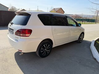 2002 Toyota Ipsum II (M20), белый, 690000 рублей, вид 2