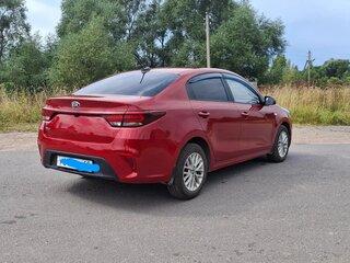 2019 Kia Rio IV, красный, 935000 рублей, вид 5