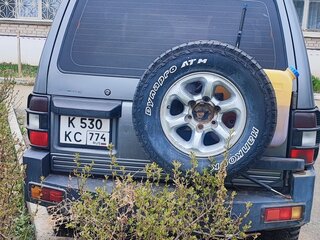 1999 Mitsubishi Pajero II Рестайлинг, серый, 700000 рублей, вид 3