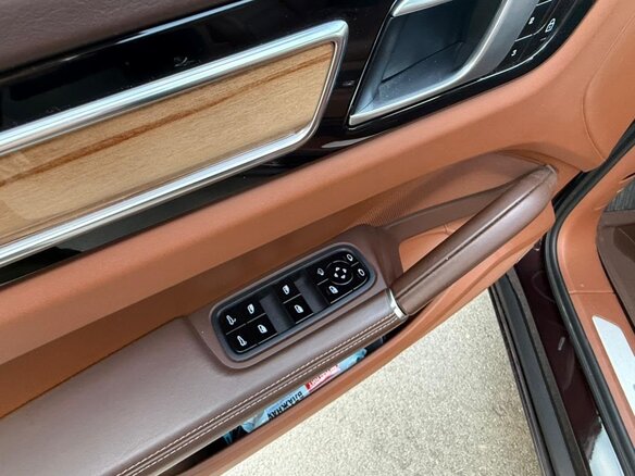 2020 Porsche Cayenne Coupé III, коричневый - вид 7