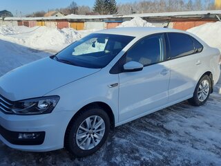 2019 Volkswagen Polo V Рестайлинг, белый, 1800000 рублей, вид 1