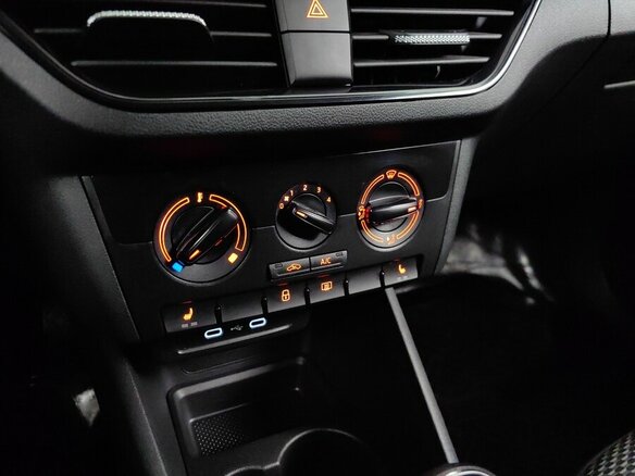 2020 Volkswagen Polo VI, серый - вид 15