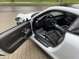 2013 Porsche 911 Carrera 4S VII (991), белый, 8490000 рублей, вид 3