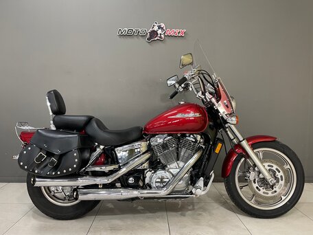 2003 Honda VT 1100, красный, 540000 рублей, вид 1