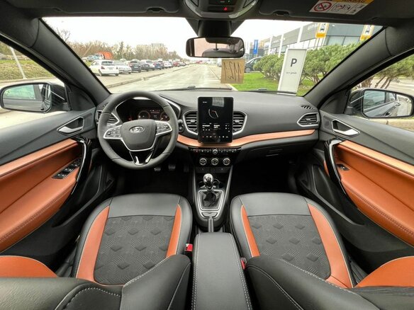 2026 Lada (ВАЗ) Vesta SW Cross I Рестайлинг (NG), чёрный, 2246000 рублей - вид 11