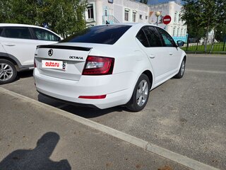 2016 Skoda Octavia III (A7), белый, 1550000 рублей, вид 4