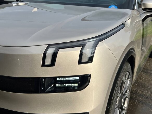 2026 Lynk & Co 900, золотистый, 7890000 рублей - вид 9