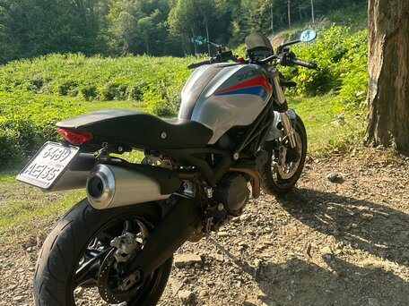 2012 Ducati Monster 696, серебристый, 425000 рублей, вид 1