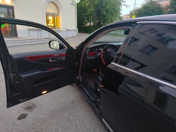 2010 Lexus LS 460 IV Рестайлинг, чёрный, 1800000 рублей - вид 4