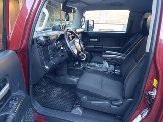 2009 Toyota FJ Cruiser, красный, 3600000 рублей, вид 4