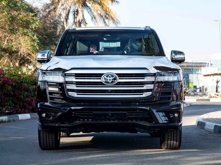 Toyota Land Cruiser 300 Series