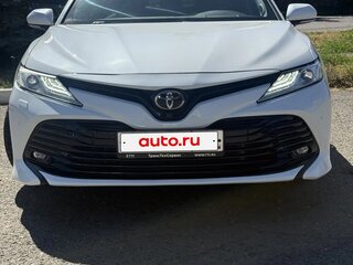 2019 Toyota Camry VIII (XV70), белый, 2500000 рублей, вид 3